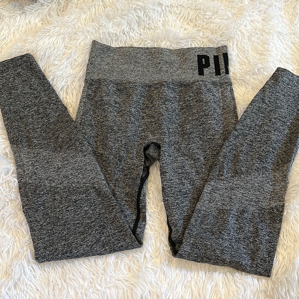 PINK Active Victoria’s Secret Workout Leggings Size Small BNWOT